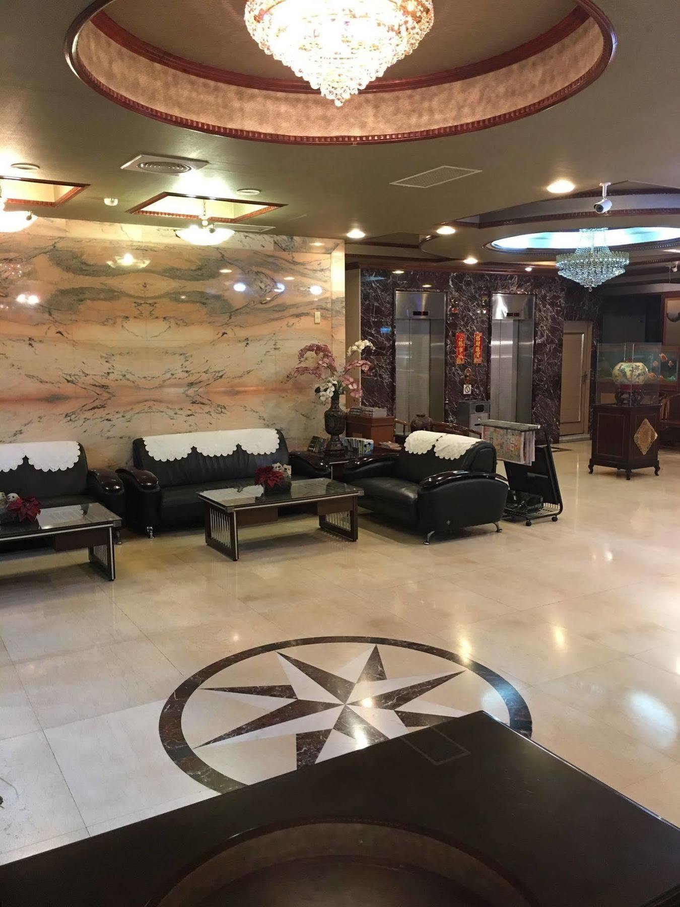 فندق صن رايز تاينان المظهر الخارجي الصورة